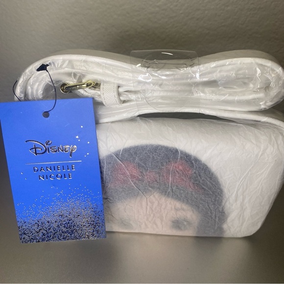 NWT DISNEY X DANIELLE NICOLE SNOW WHITE PHONE CROSSBODY WALLET - Picture 4 of 10